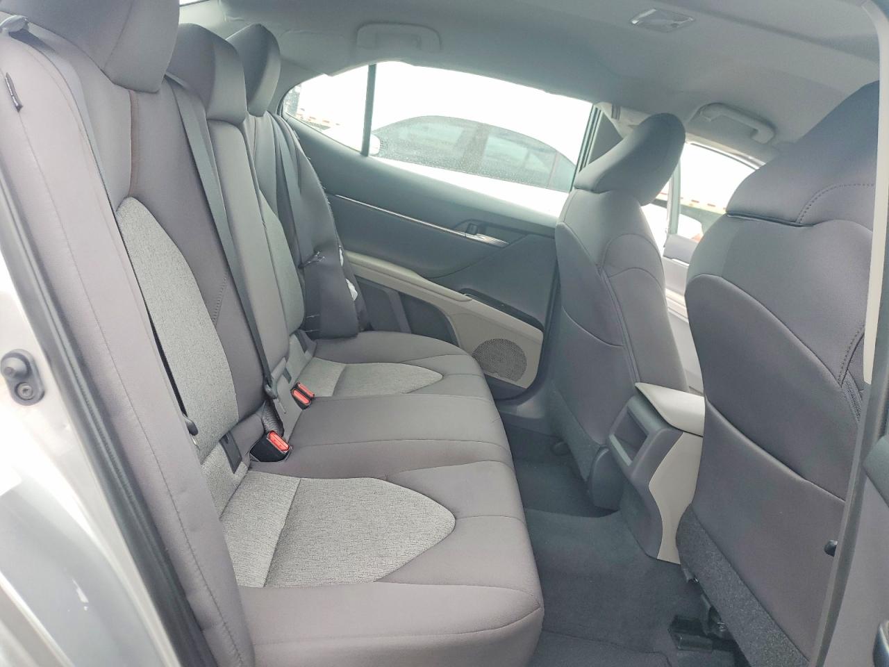 2018 TOYOTA CAMRY photo 10