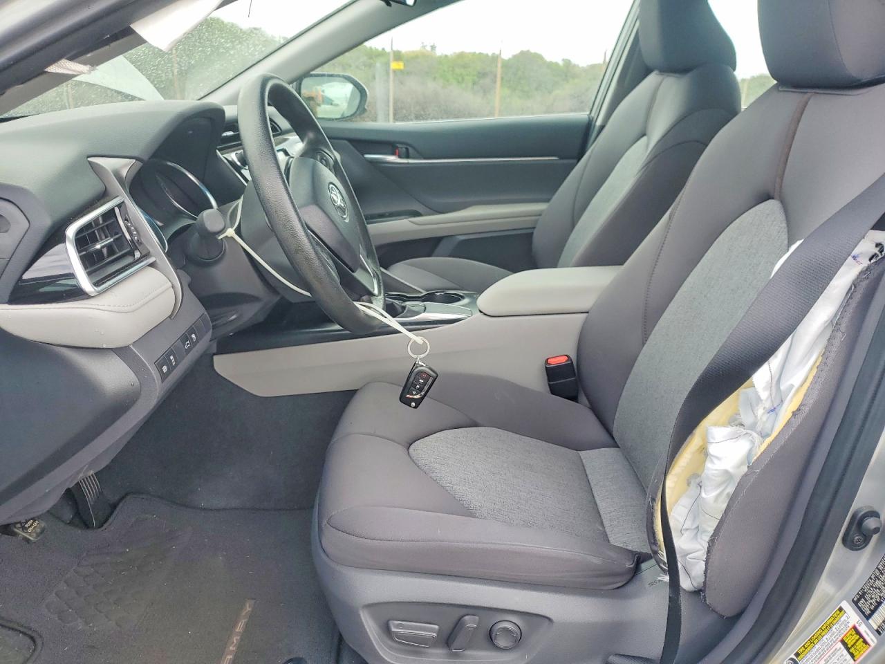 2018 TOYOTA CAMRY photo 7