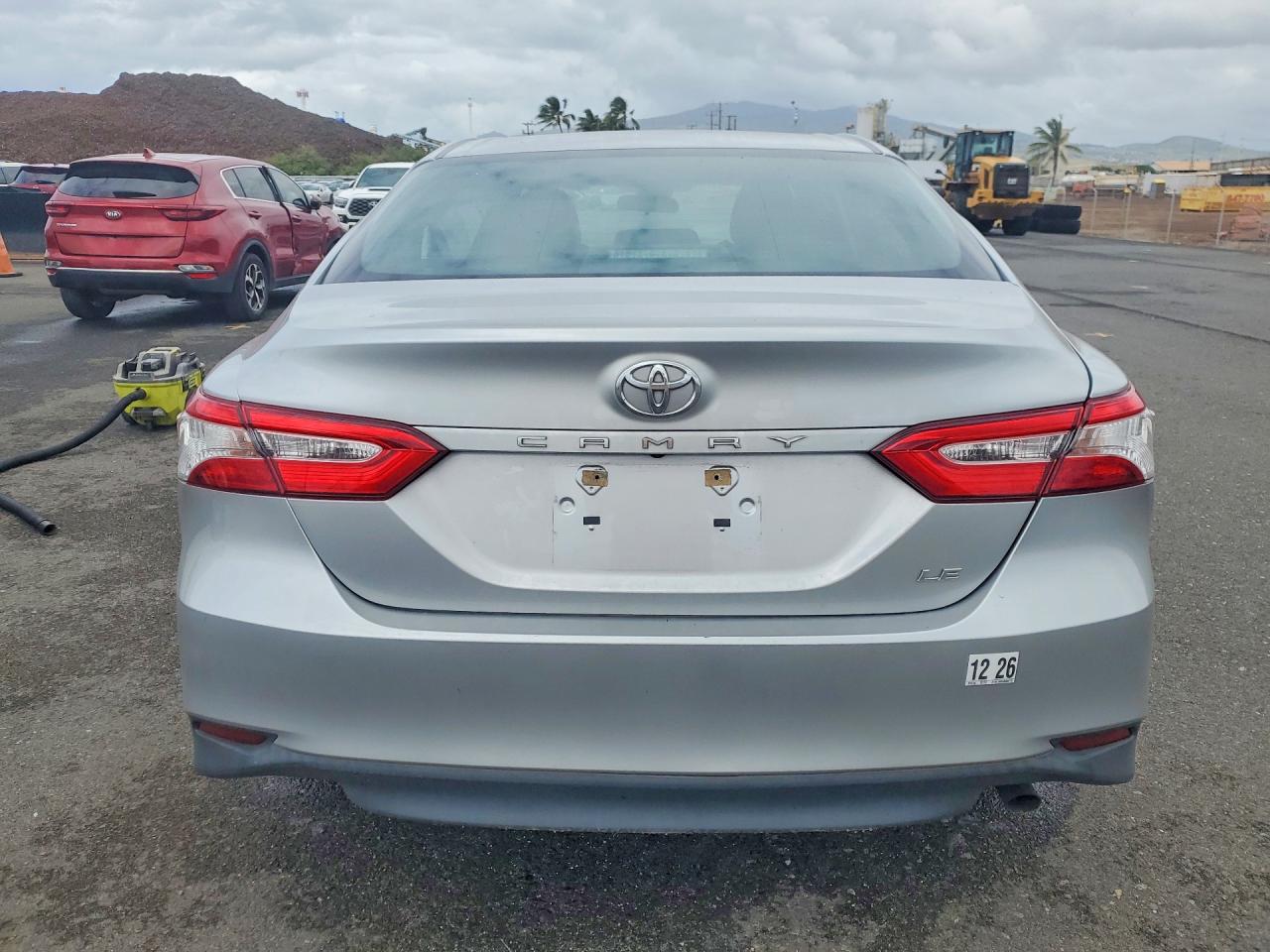 2018 TOYOTA CAMRY photo 6