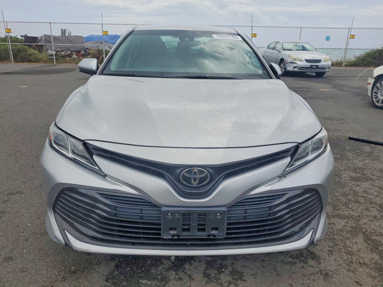 2018 TOYOTA CAMRY photo 5