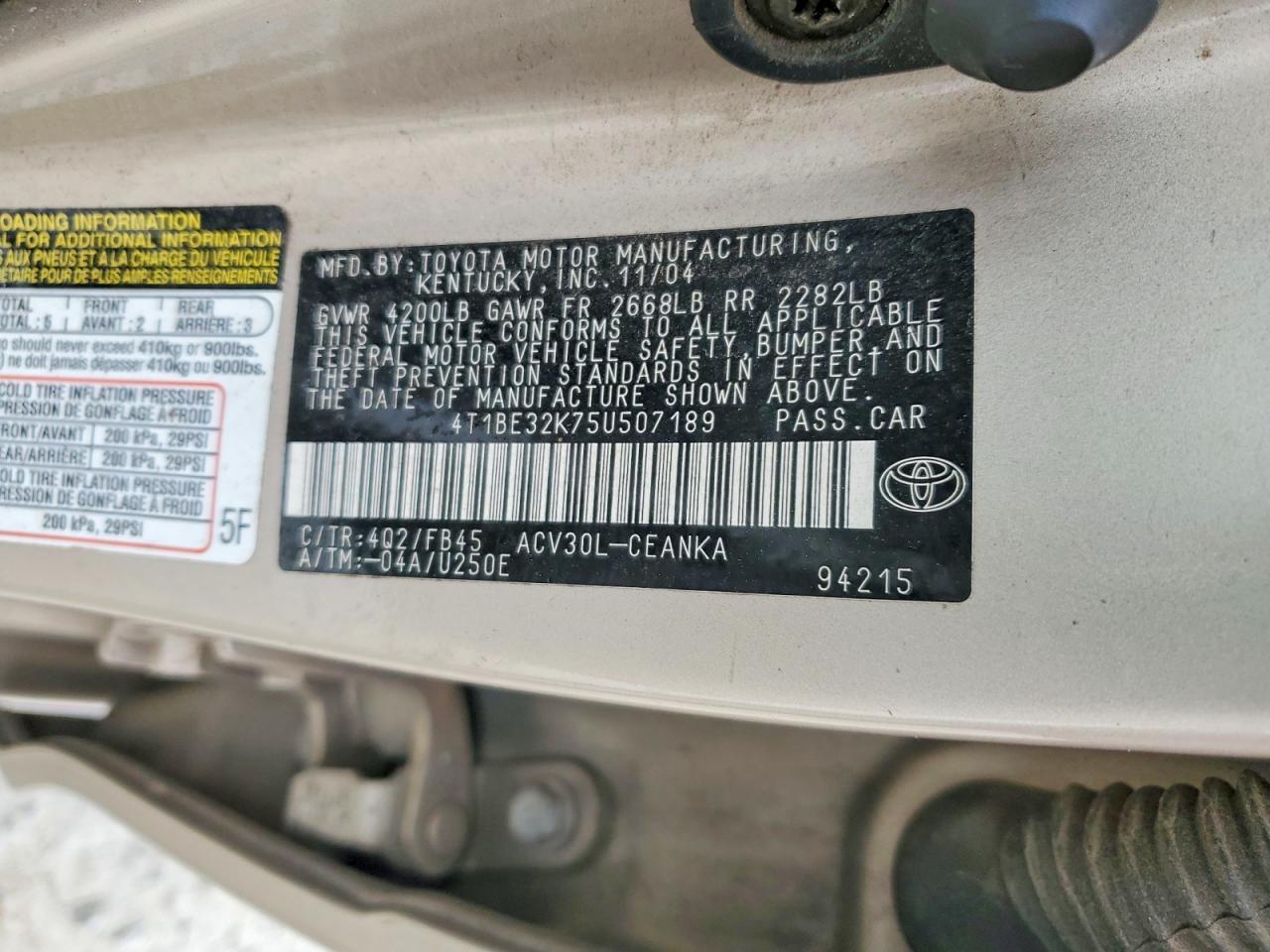 2005 TOYOTA CAMRY LE photo 12