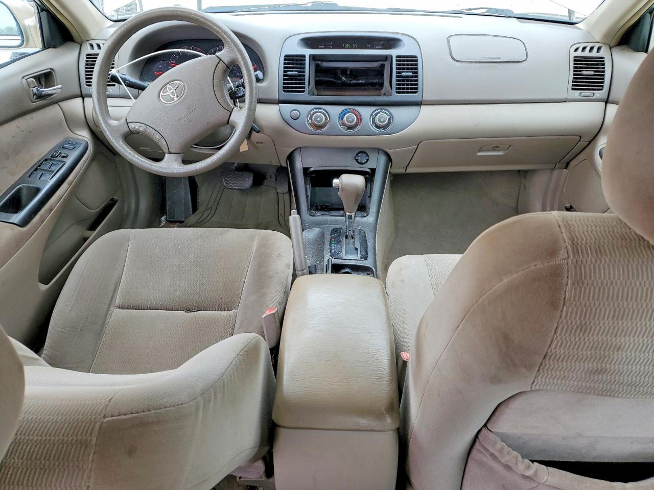 2005 TOYOTA CAMRY LE photo 8