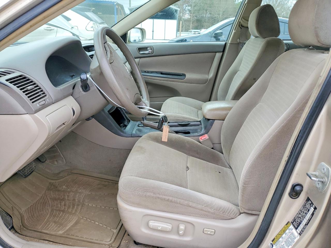 2005 TOYOTA CAMRY LE photo 7