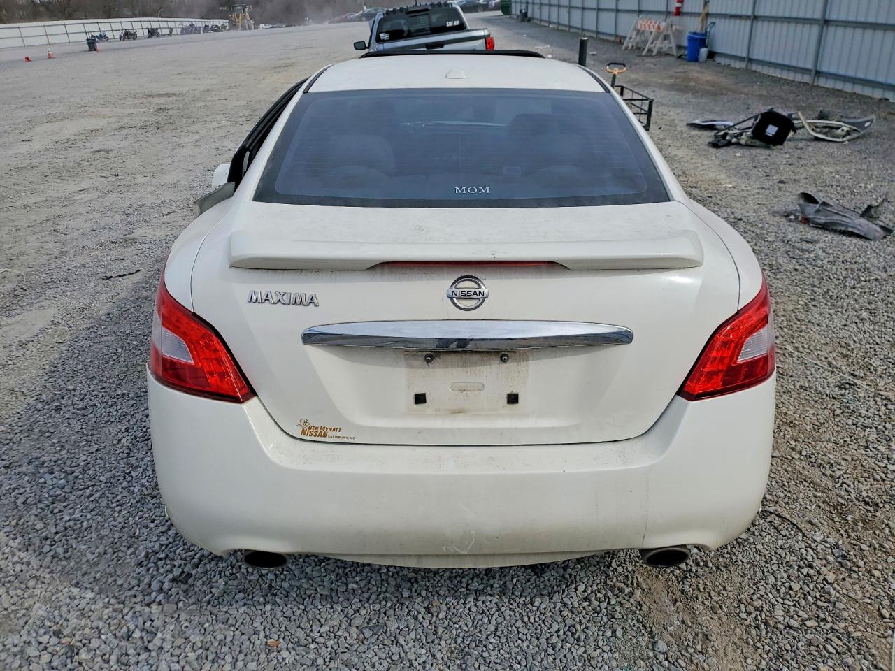 2011 NISSAN MAXIMA photo 6