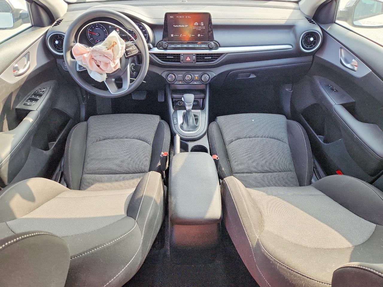 2024 KIA FORTE LXS photo 15