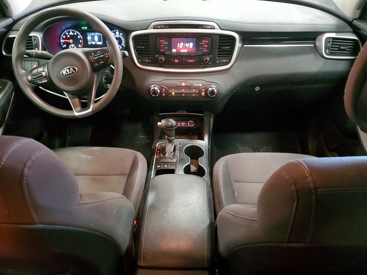 2016 KIA SORENTO LX photo 8