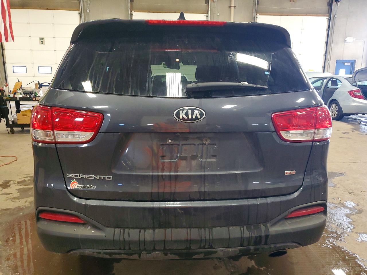 2016 KIA SORENTO LX photo 6