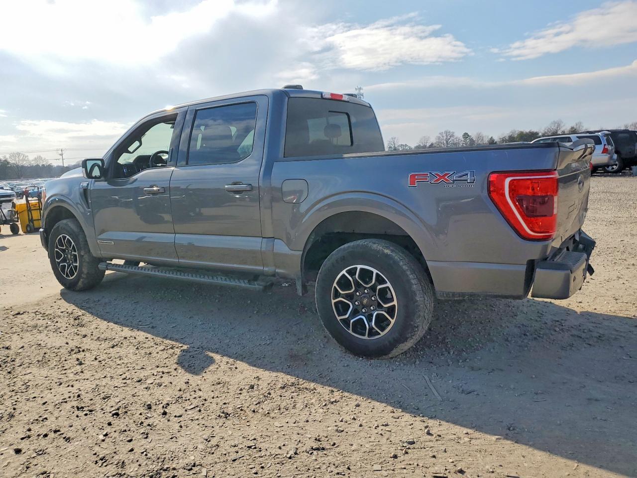 2022 FORD F150 SUPERCREW photo 2