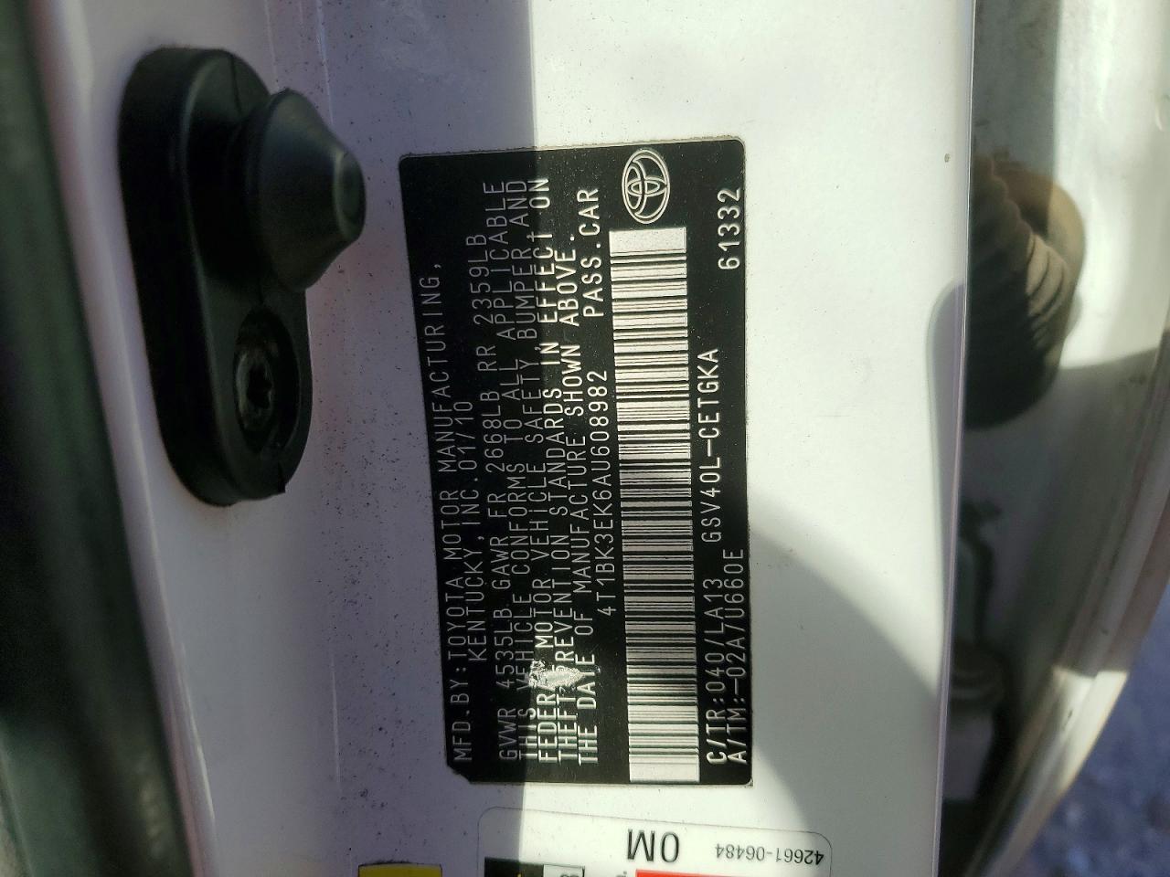 2010 TOYOTA CAMRY SE photo 23