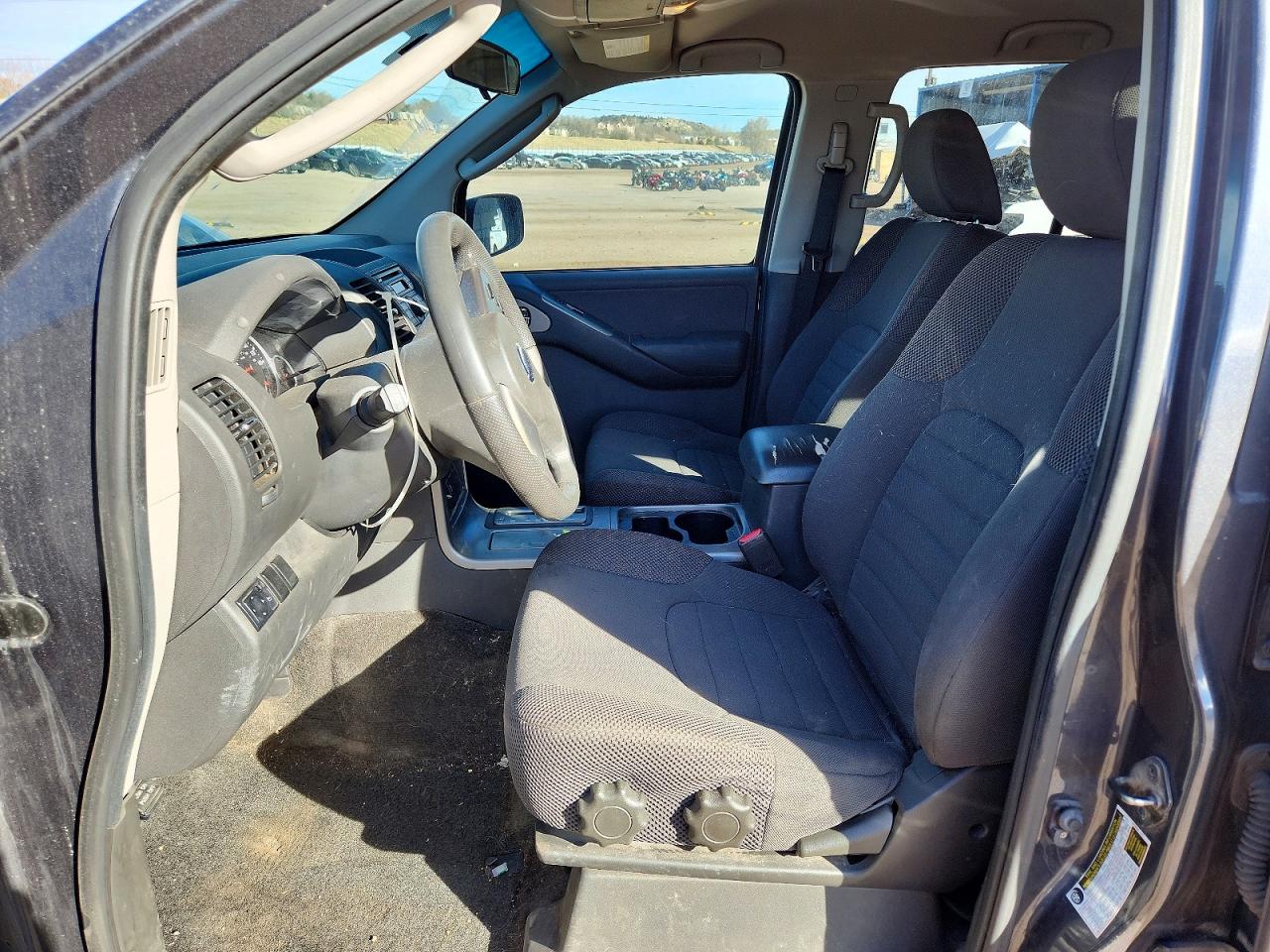 2012 NISSAN PATHFINDER S photo 13