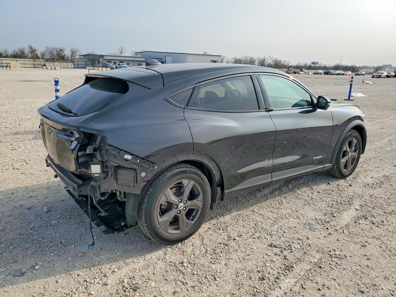 2022 FORD MUSTANG MACH-E SELECT photo 5
