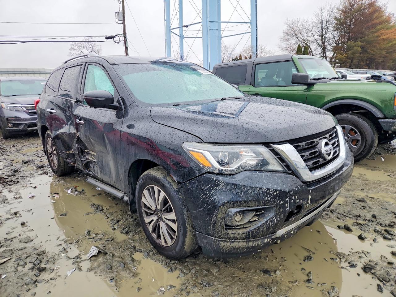2017 NISSAN PATHFINDER S photo 10