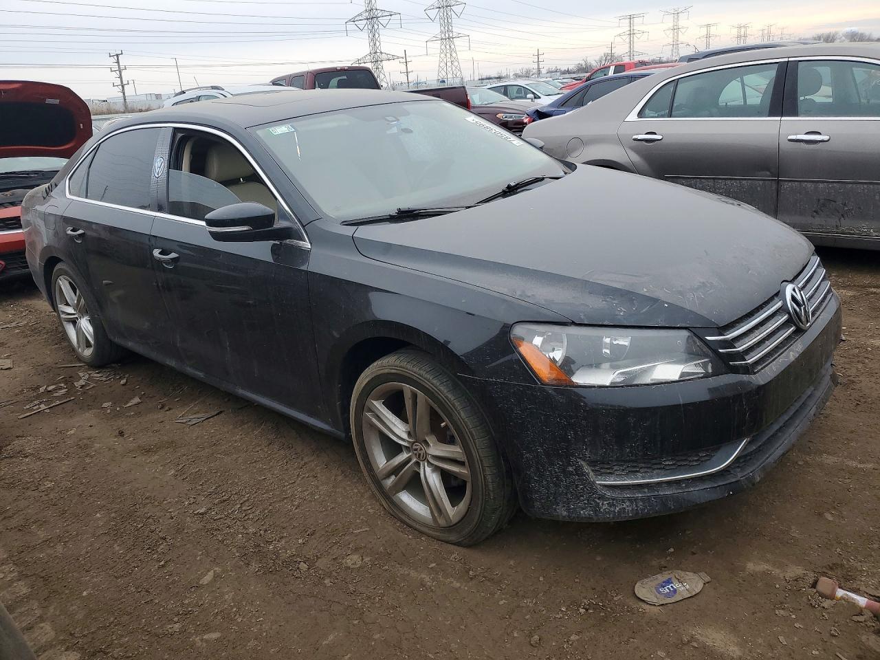 2014 VOLKSWAGEN PASSAT SE photo 7