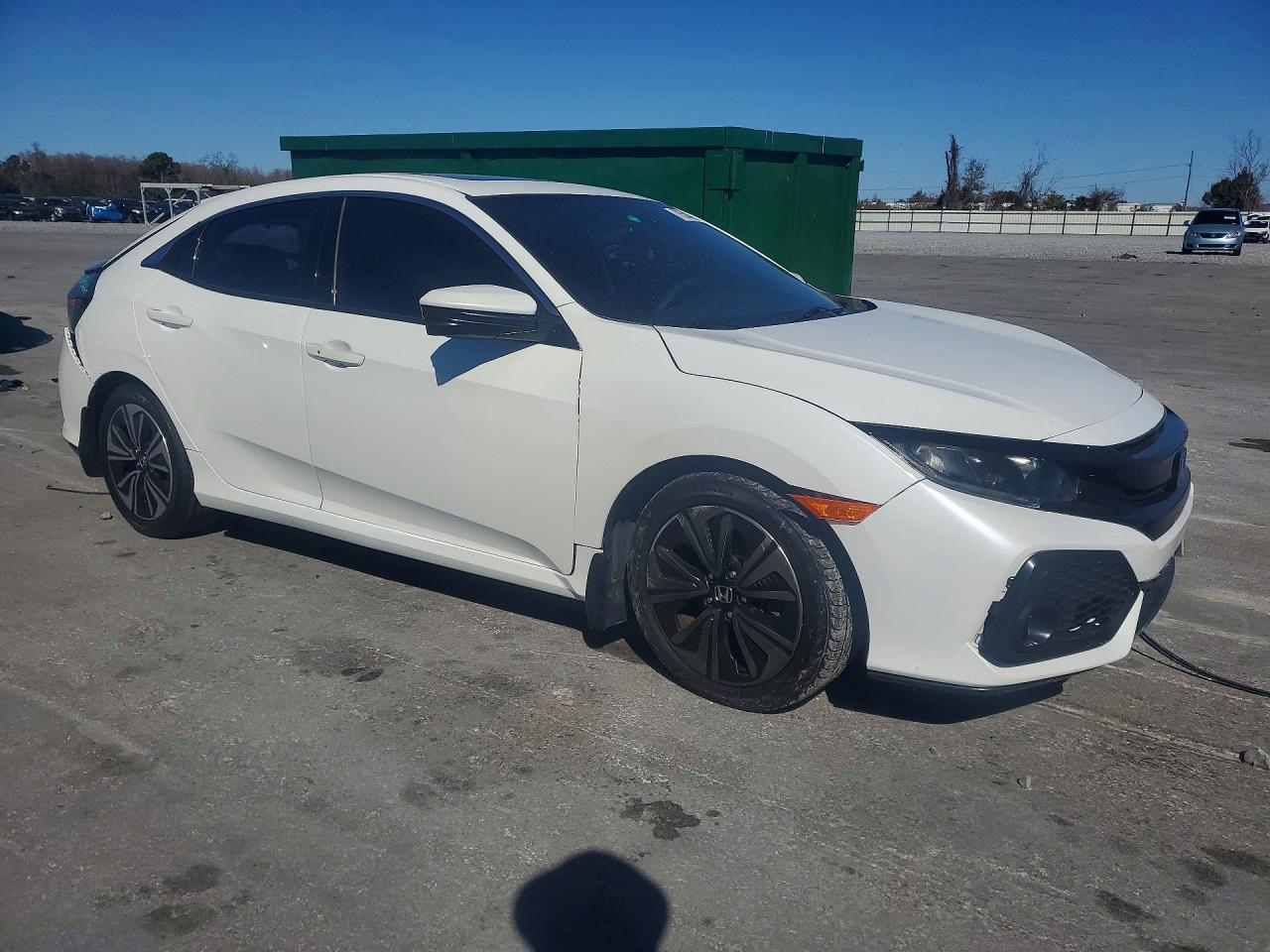 2017 HONDA CIVIC EX photo 4