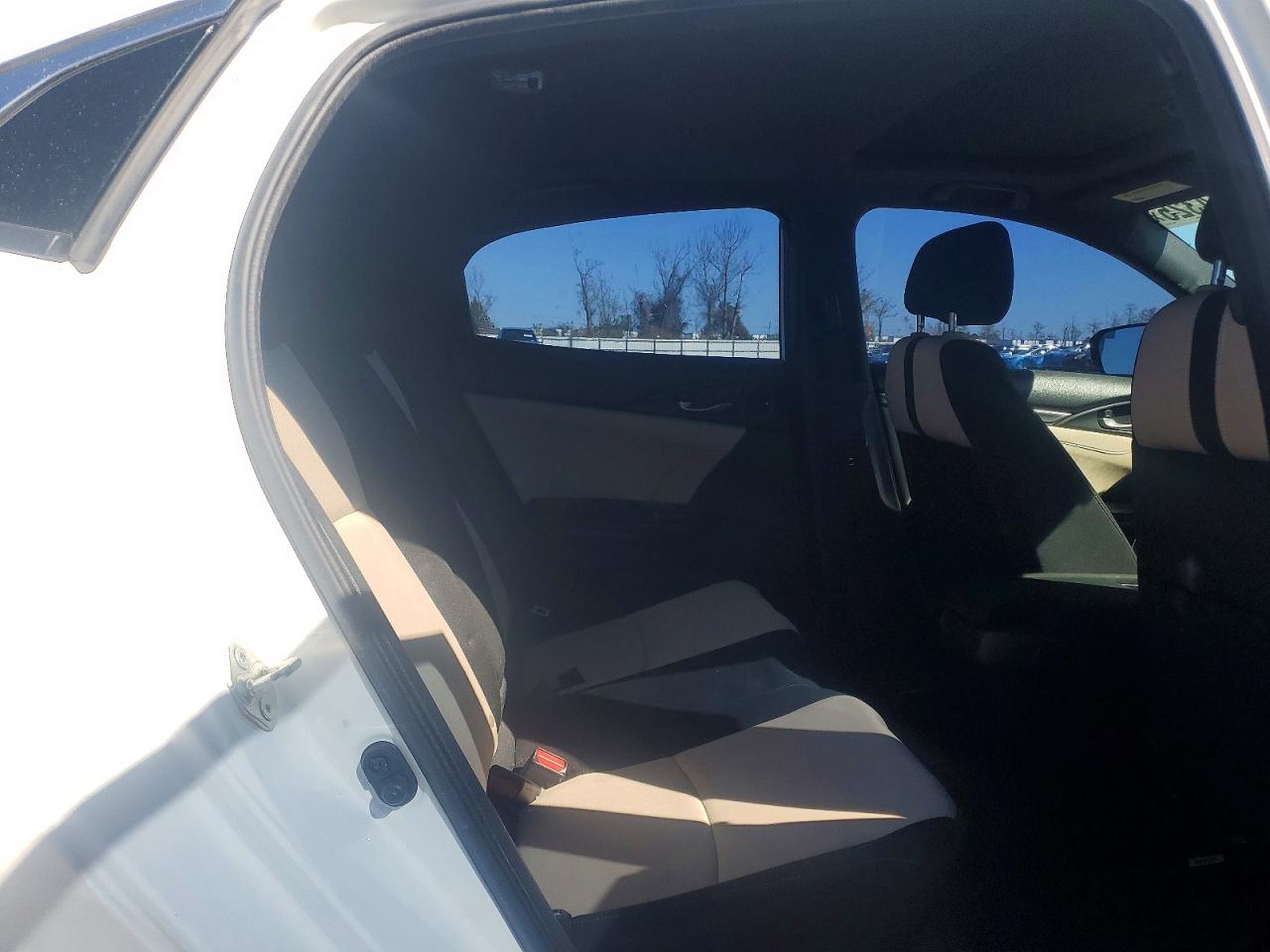 2017 HONDA CIVIC EX photo 10