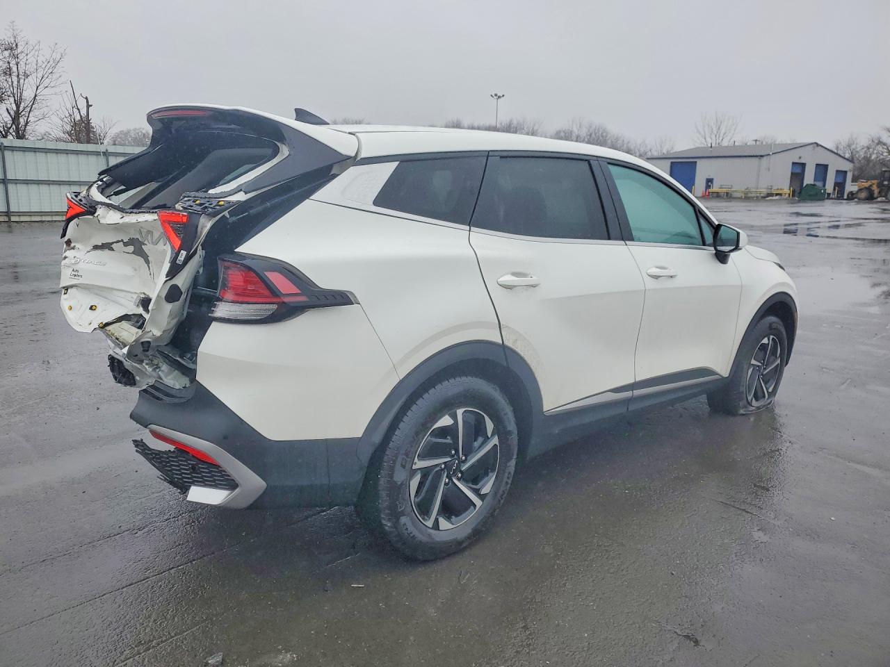 2023 KIA SPORTAGE LX photo 3