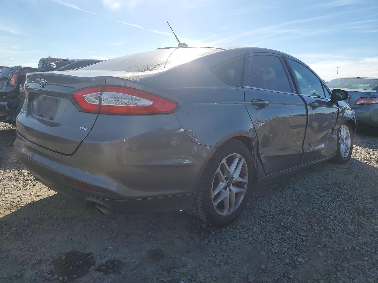 2013 FORD FUSION SE photo 5