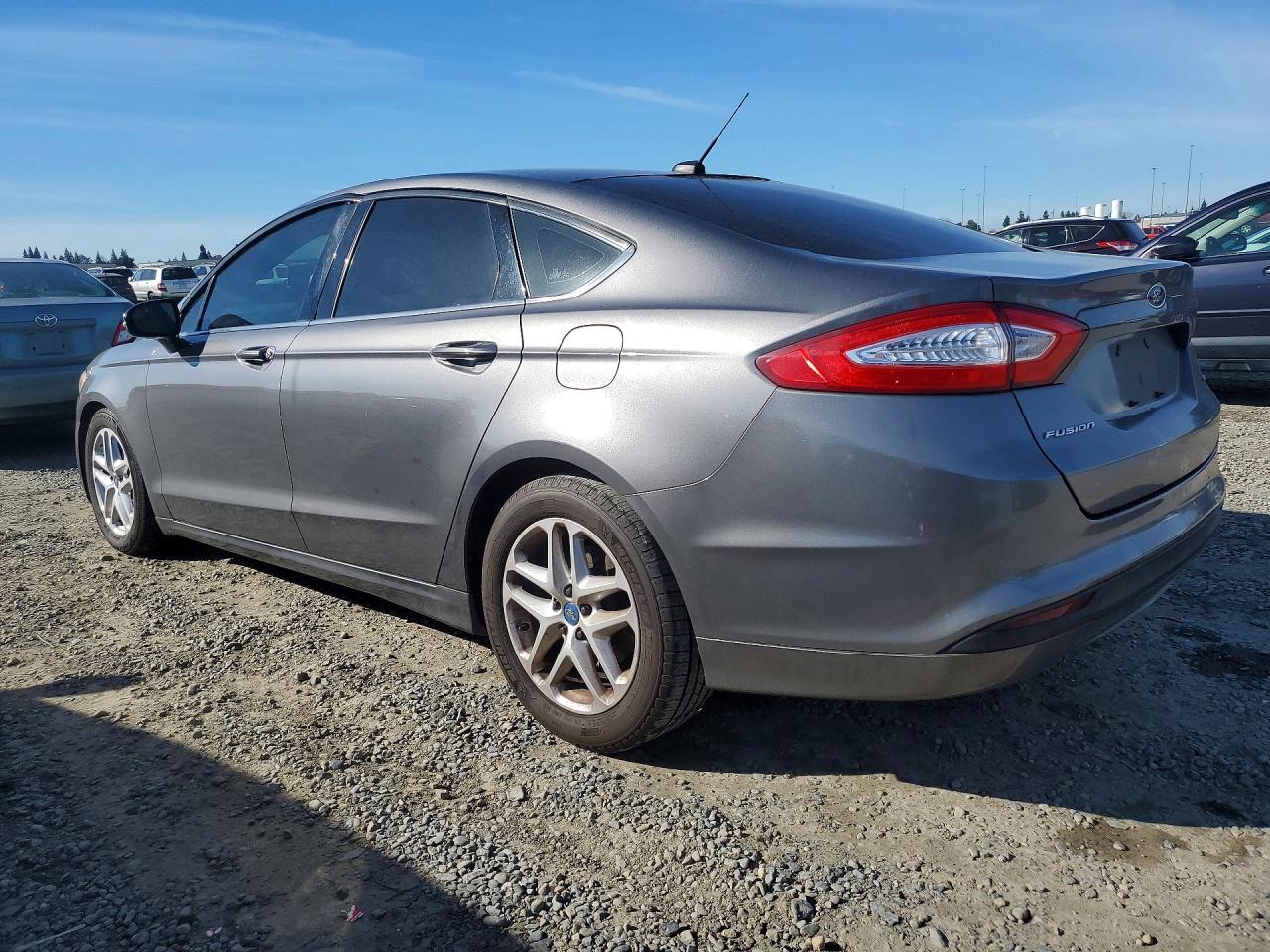 2013 FORD FUSION SE photo 3