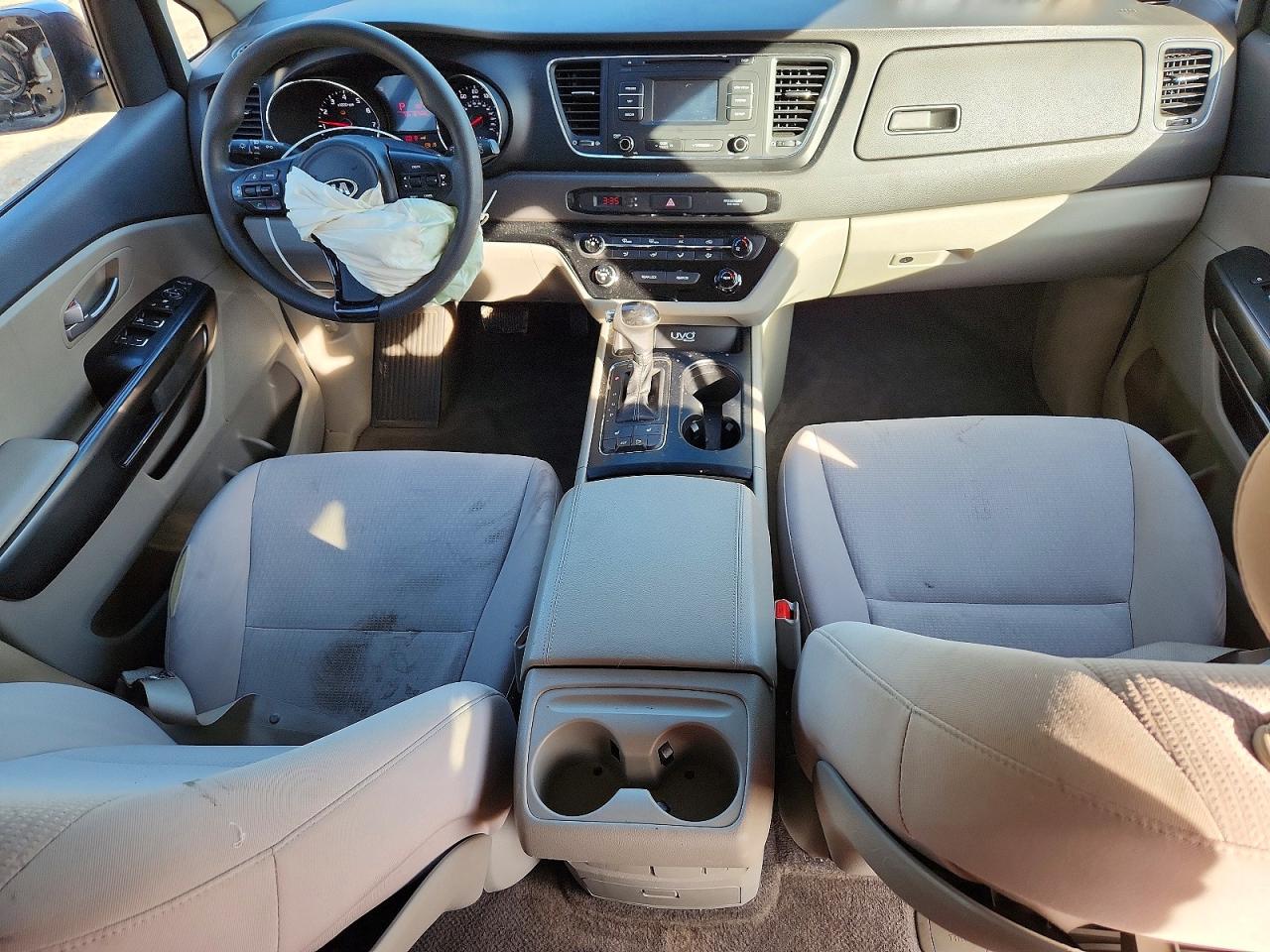 2016 KIA SEDONA LX photo 15