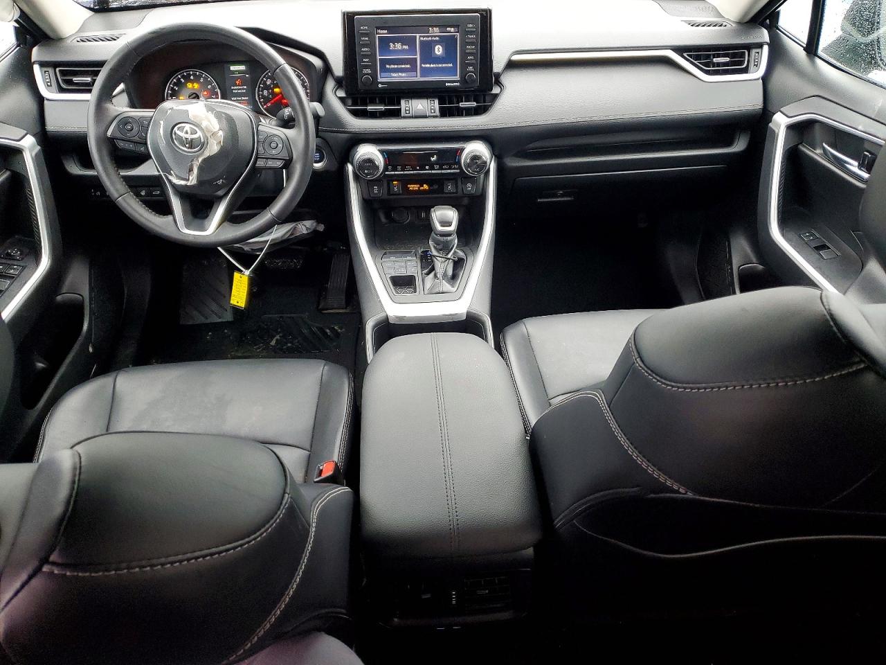 2022 TOYOTA RAV4 XLE PREMIUM photo 15