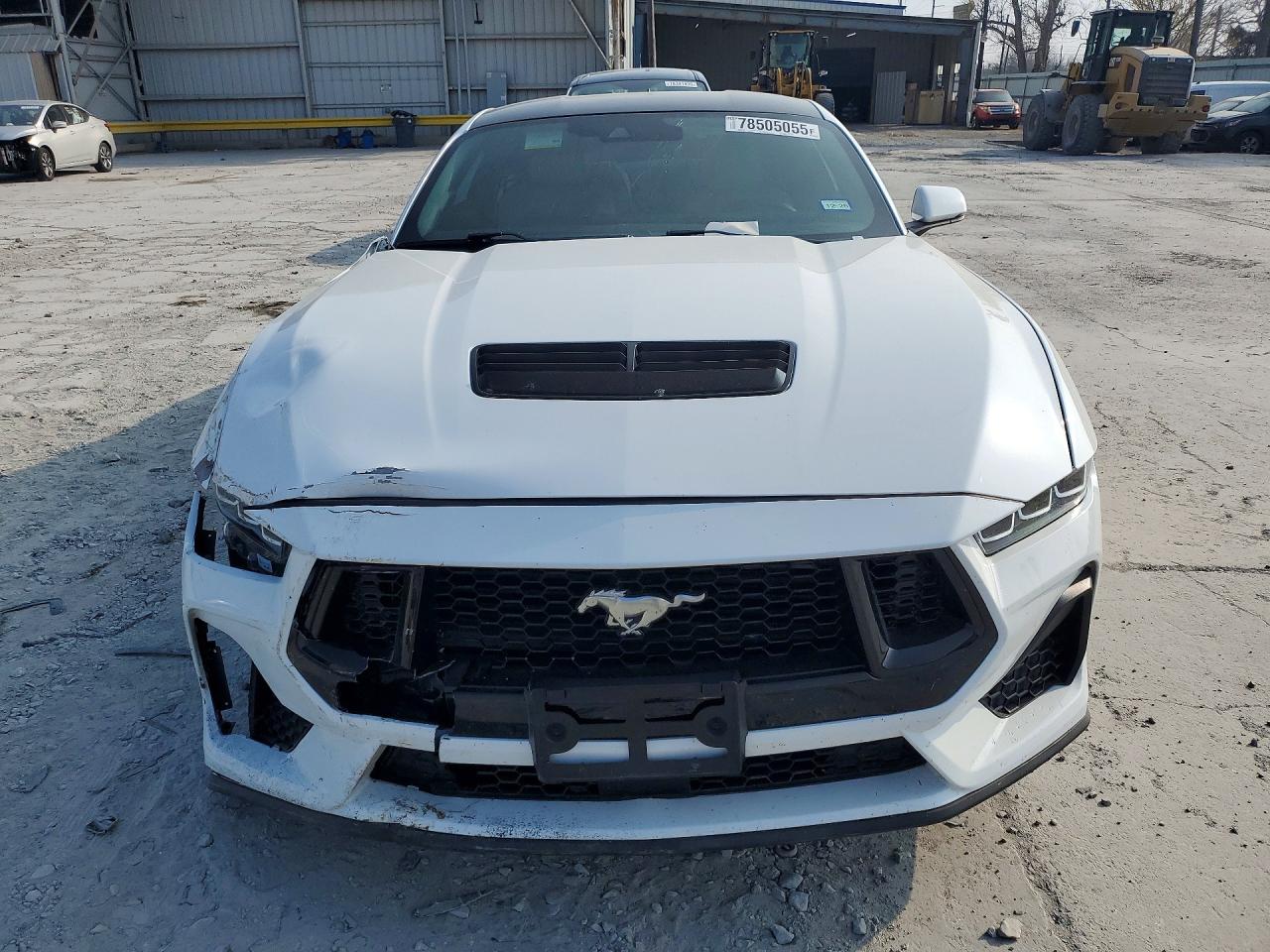 2024 FORD MUSTANG GT photo 9