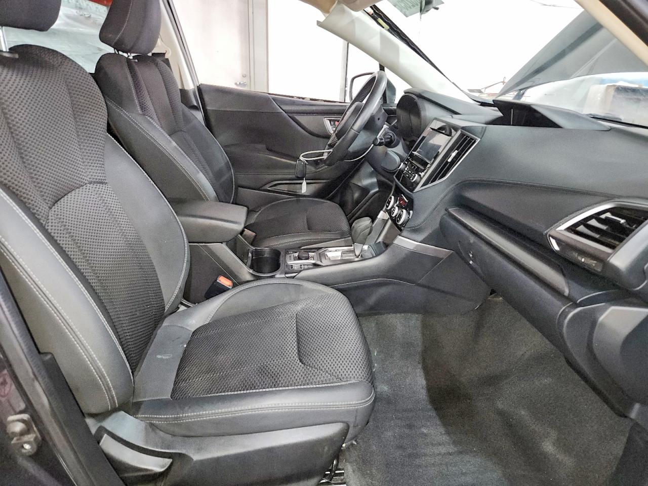 2019 SUBARU FORESTER PREMIUM photo 7