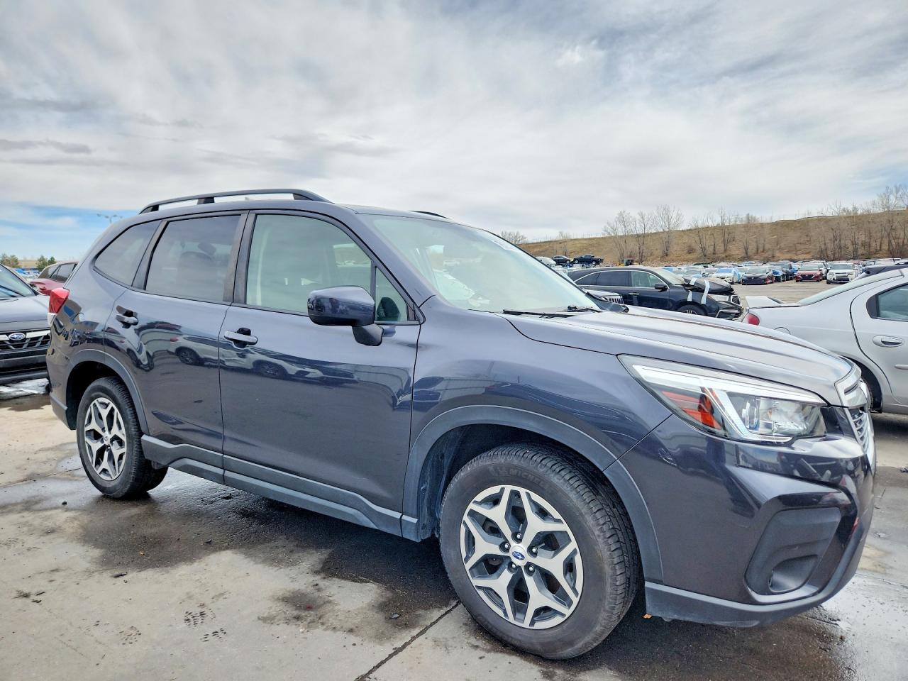2019 SUBARU FORESTER PREMIUM photo 4