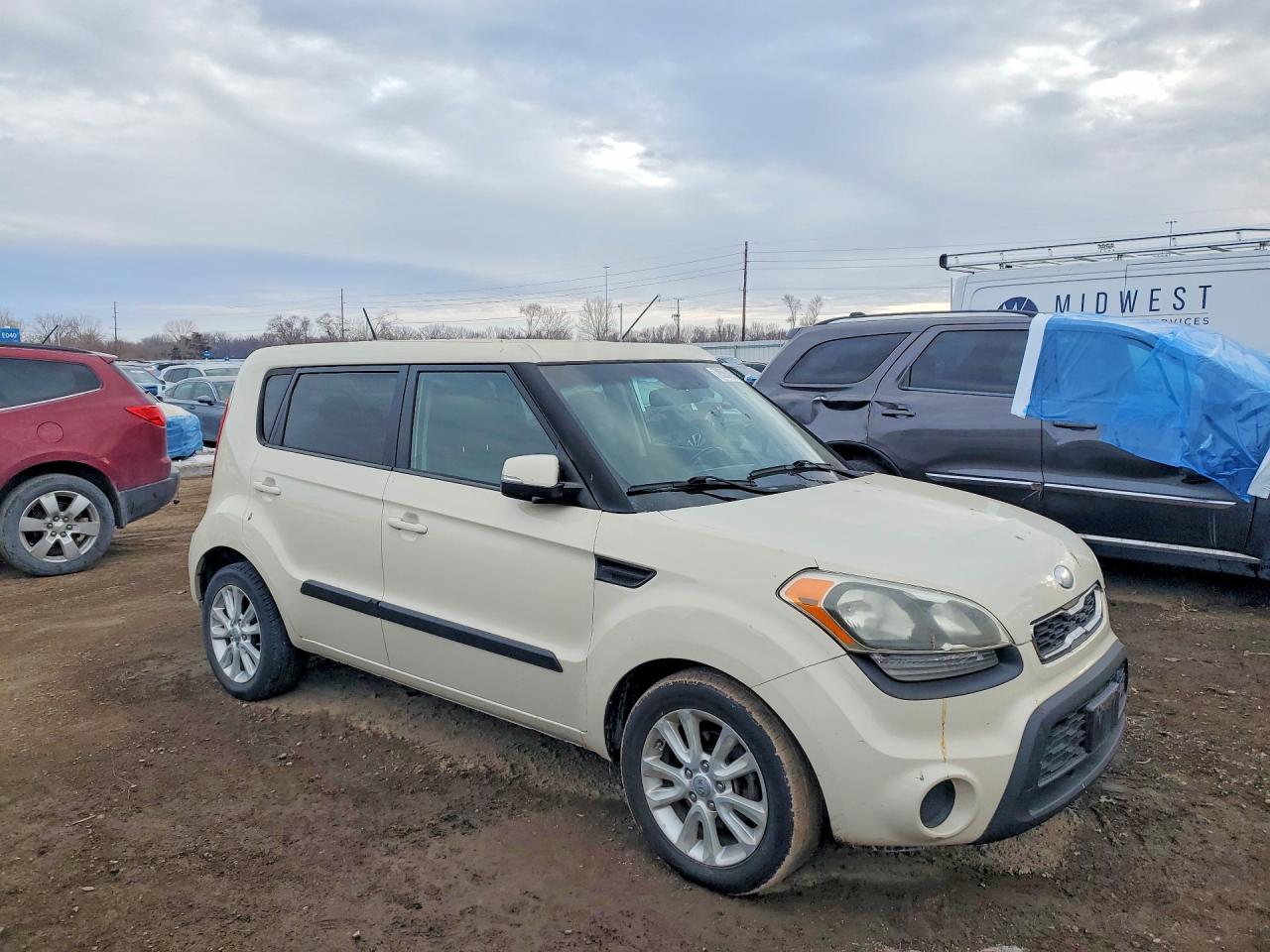 2013 KIA SOUL + photo 4