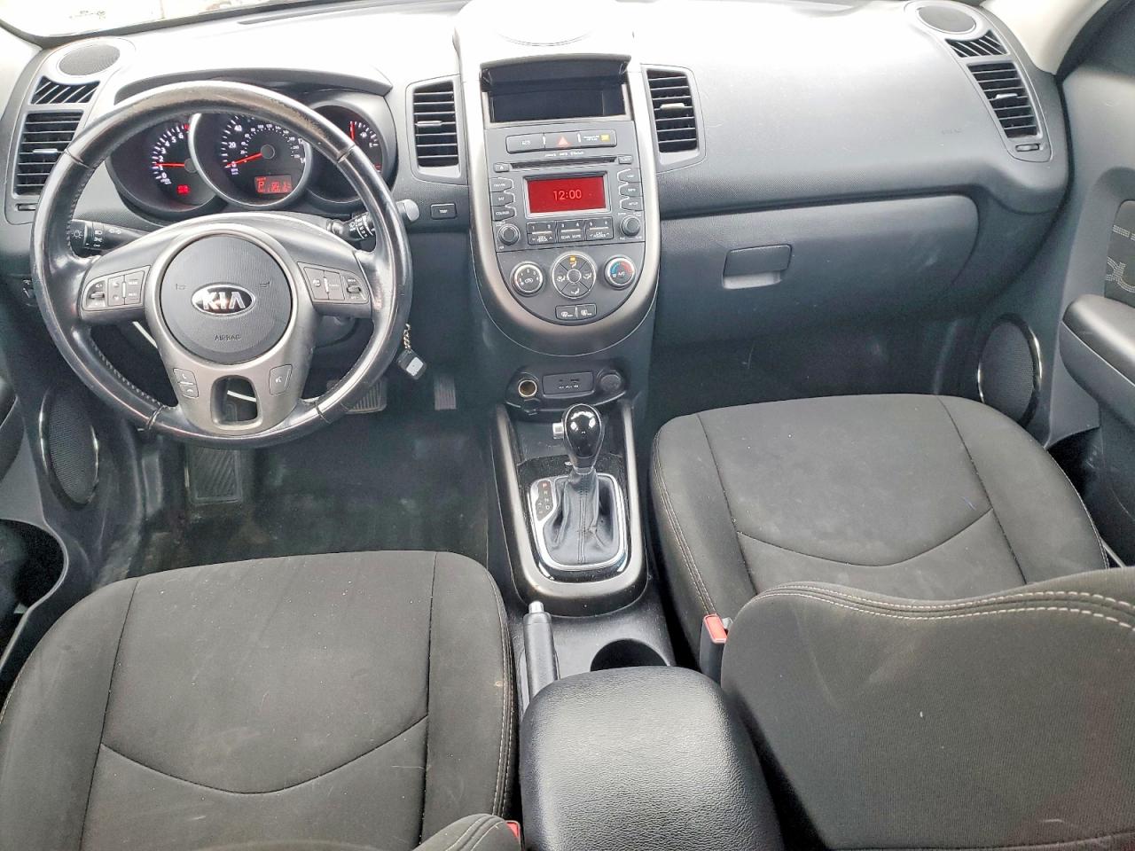 2013 KIA SOUL + photo 8