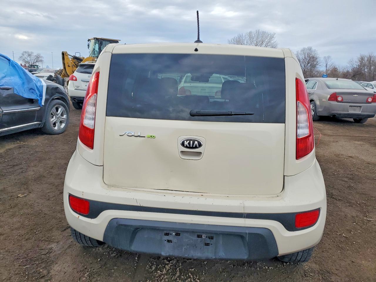 2013 KIA SOUL + photo 6