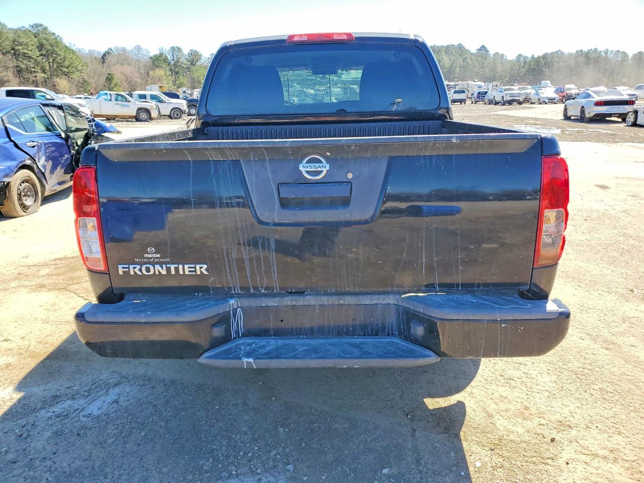 2018 NISSAN FRONTIER S photo 11
