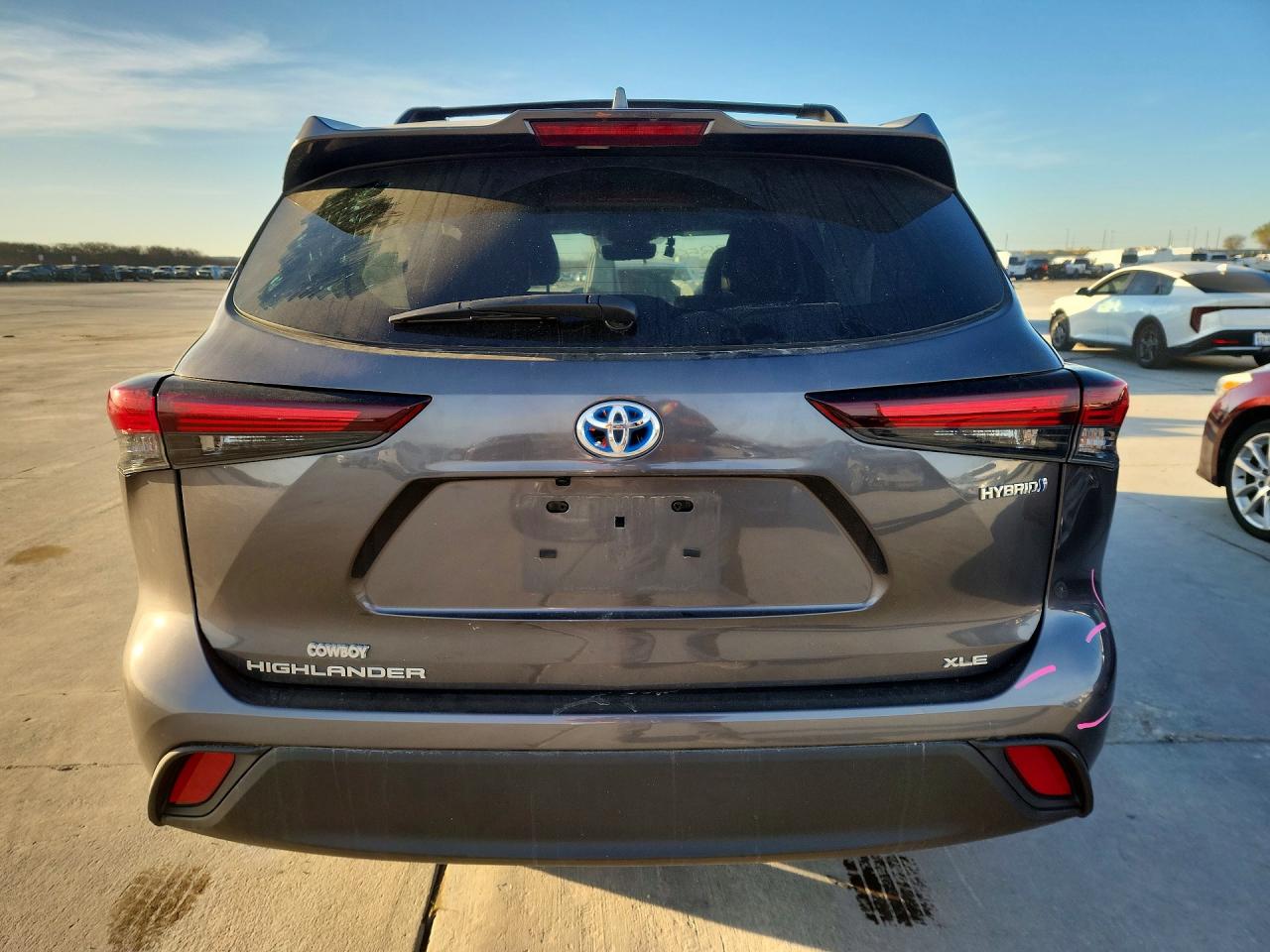 2024 TOYOTA HIGHLANDER photo 6