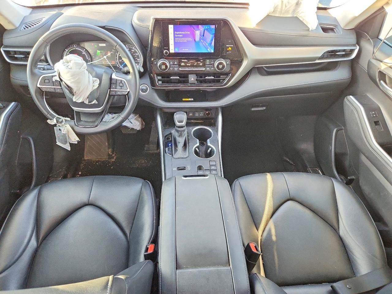 2024 TOYOTA HIGHLANDER photo 8