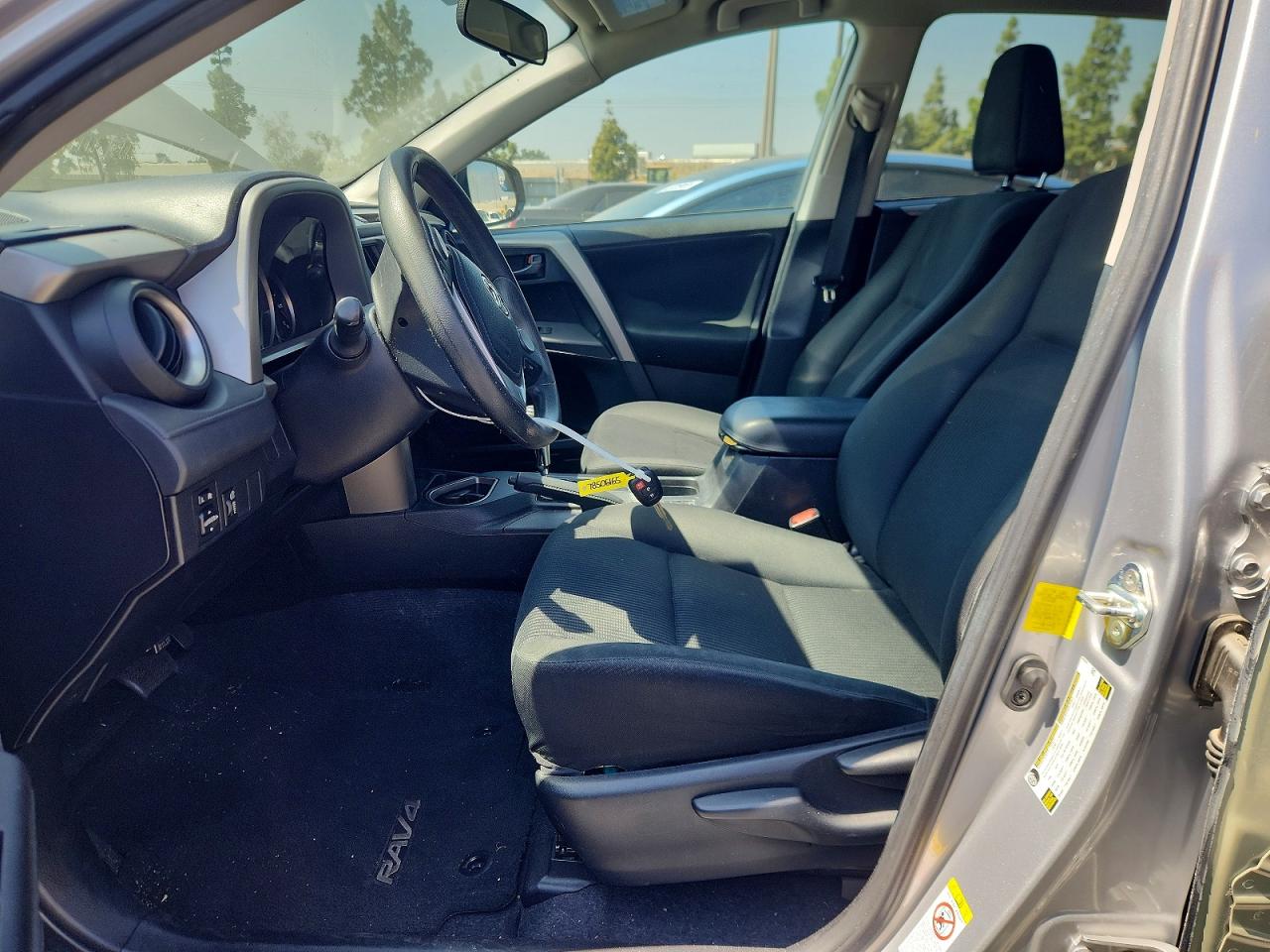 2016 TOYOTA RAV4 LE photo 13