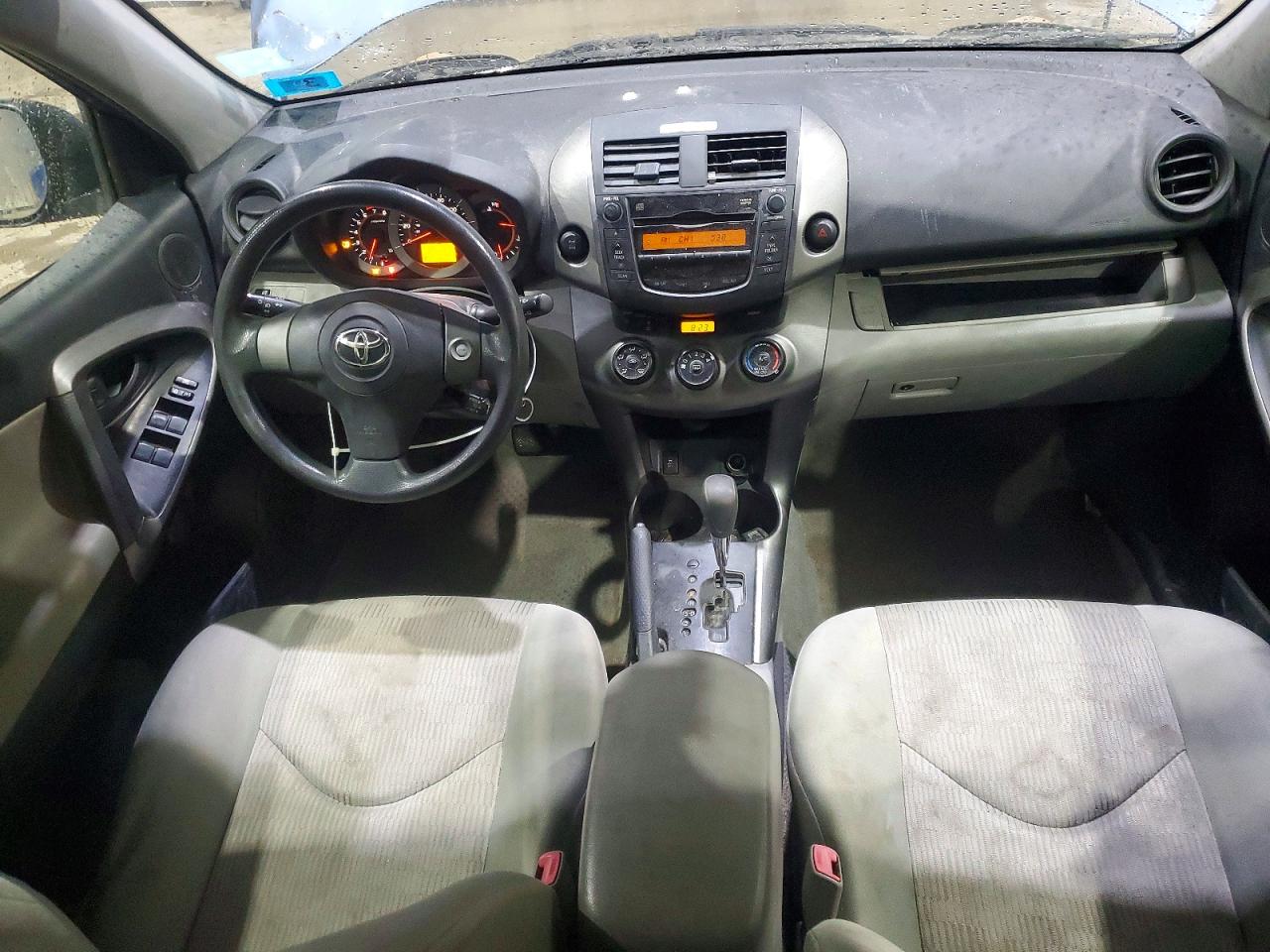 2011 TOYOTA RAV4 BASE photo 15