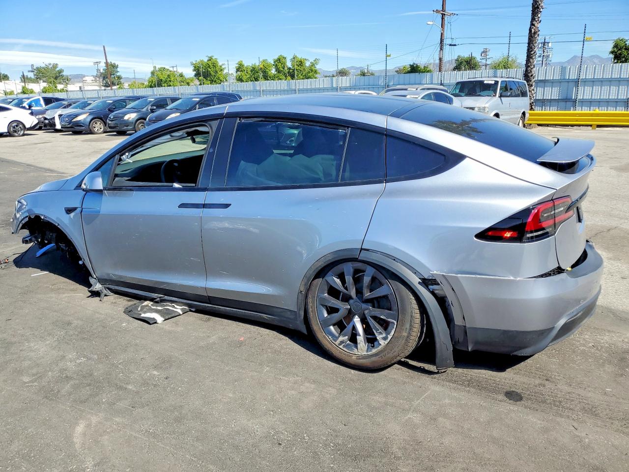 2025 TESLA MODEL X photo 3
