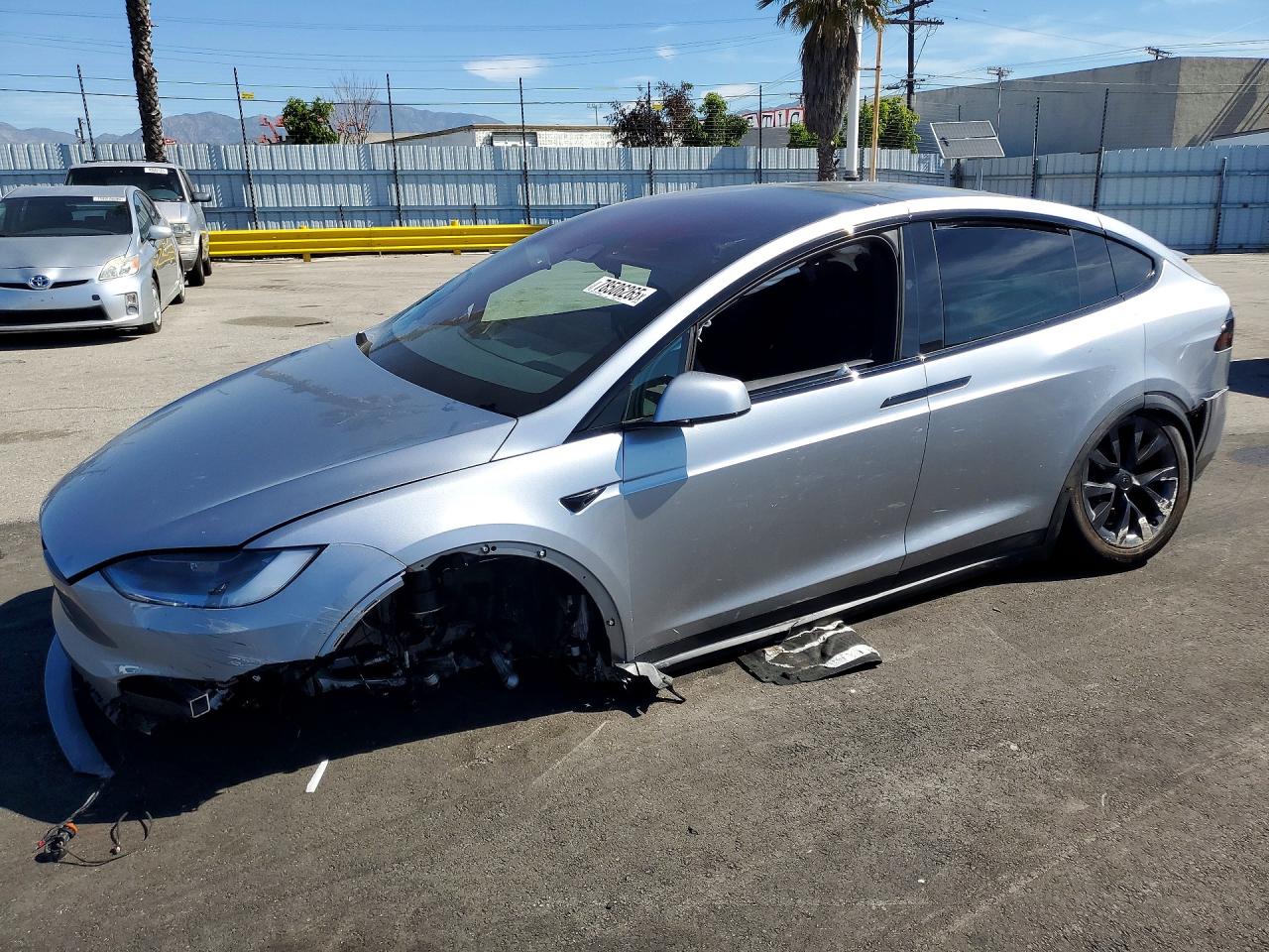 2025 TESLA MODEL X