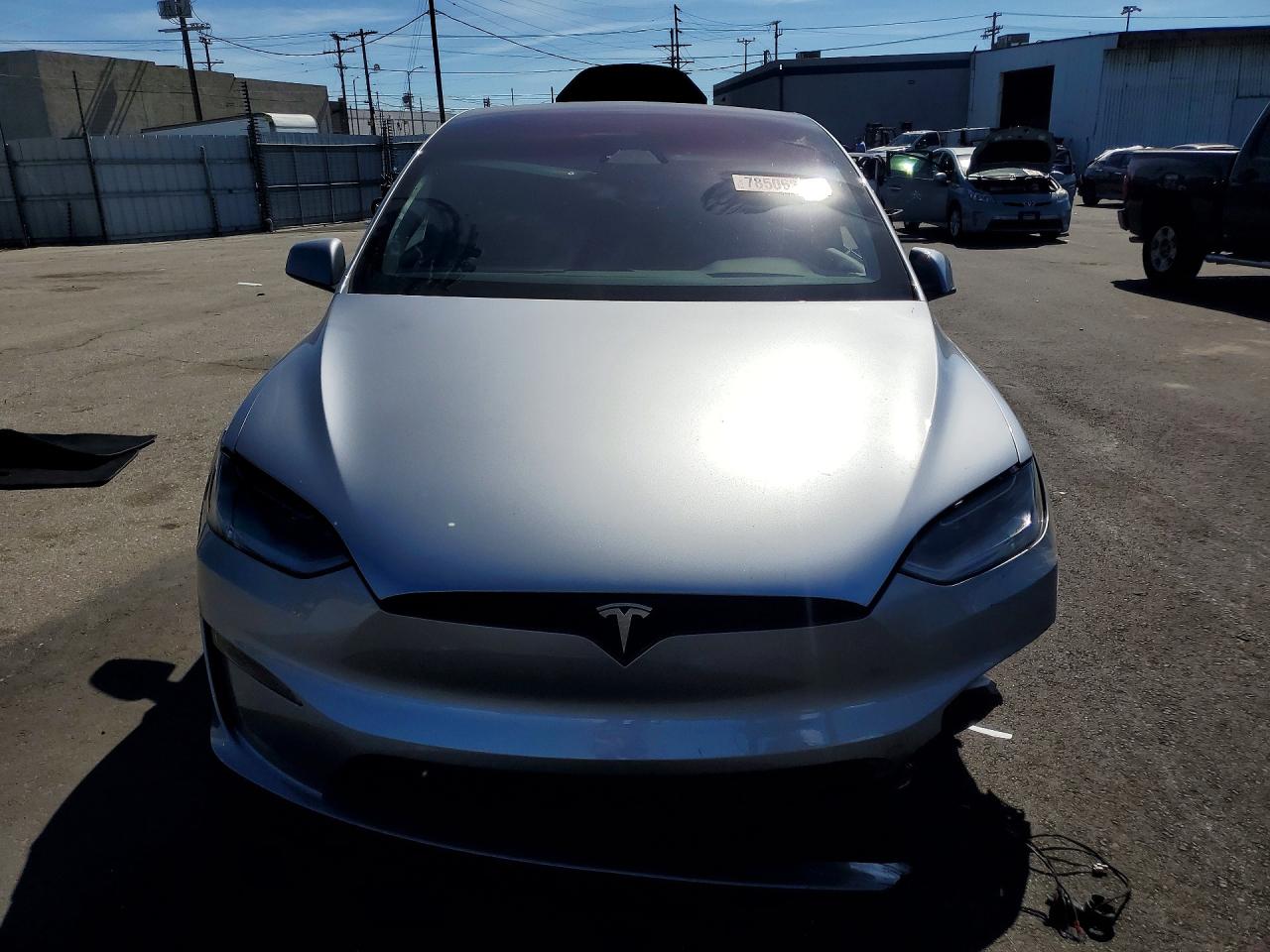 2025 TESLA MODEL X photo 9