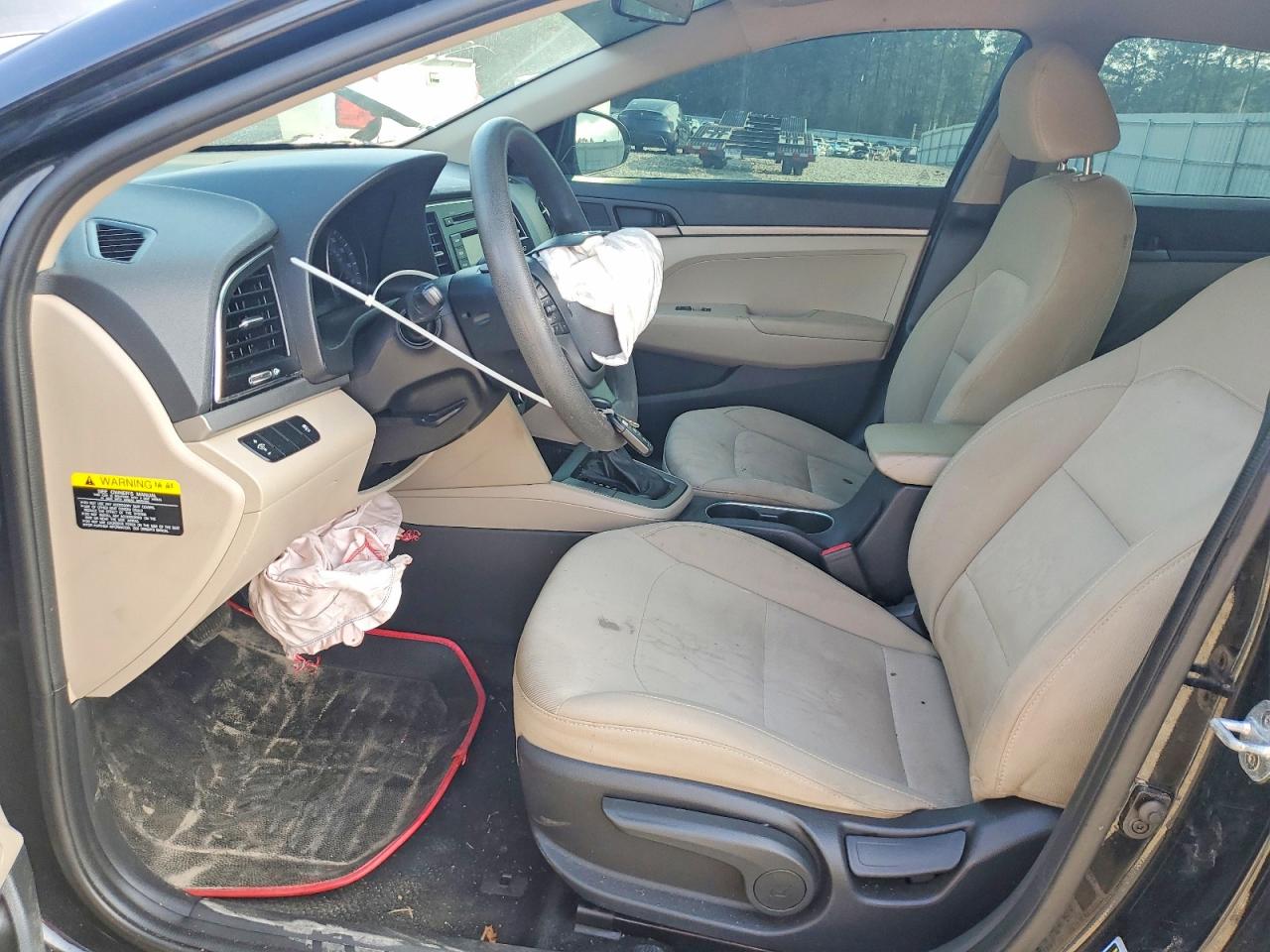 2018 HYUNDAI ELANTRA SE photo 7