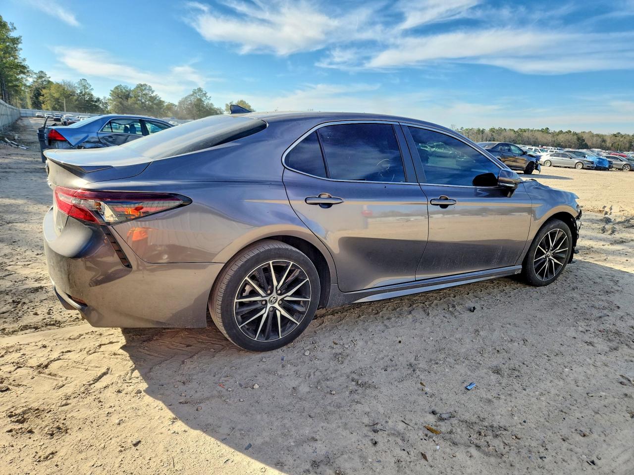 2024 TOYOTA CAMRY SE photo 7