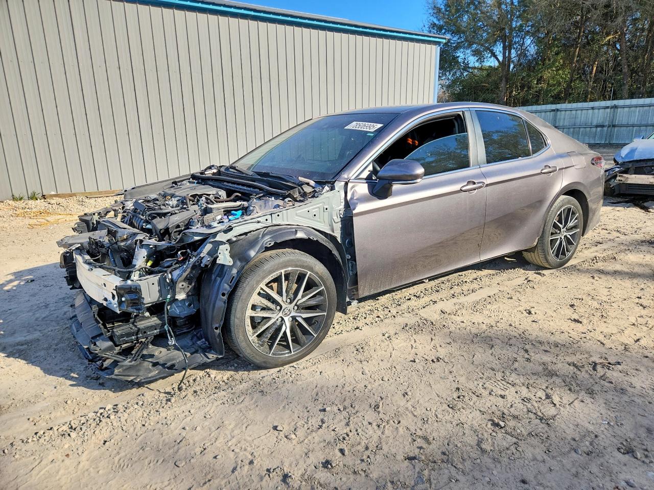 2024 TOYOTA CAMRY