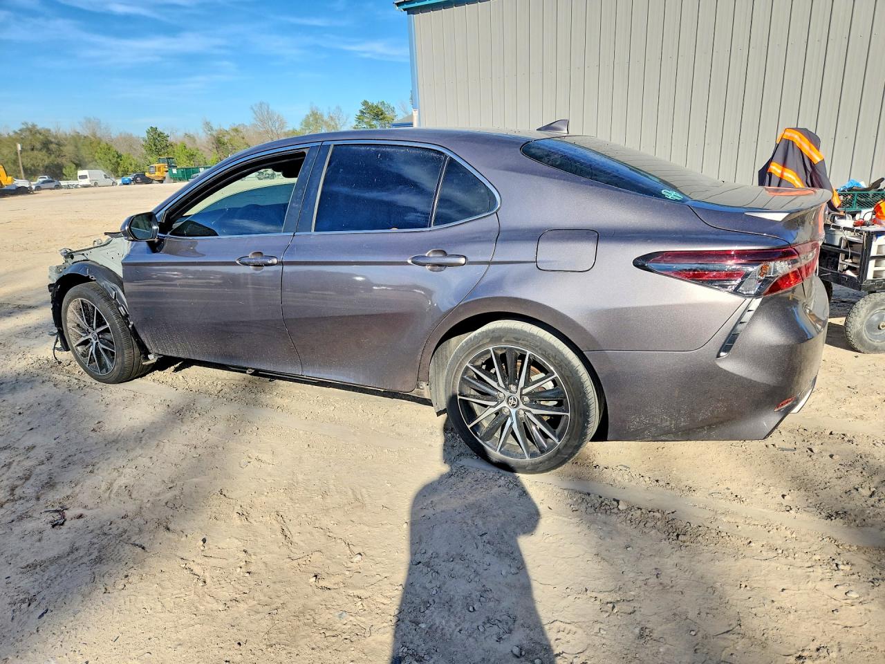 2024 TOYOTA CAMRY SE photo 4