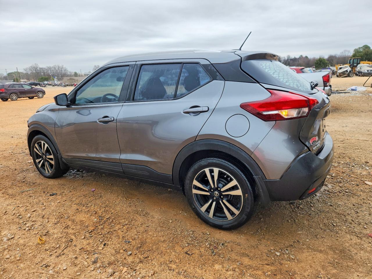 2018 NISSAN KICKS SV photo 4