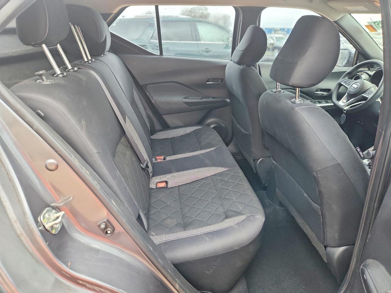 2018 NISSAN KICKS SV photo 31