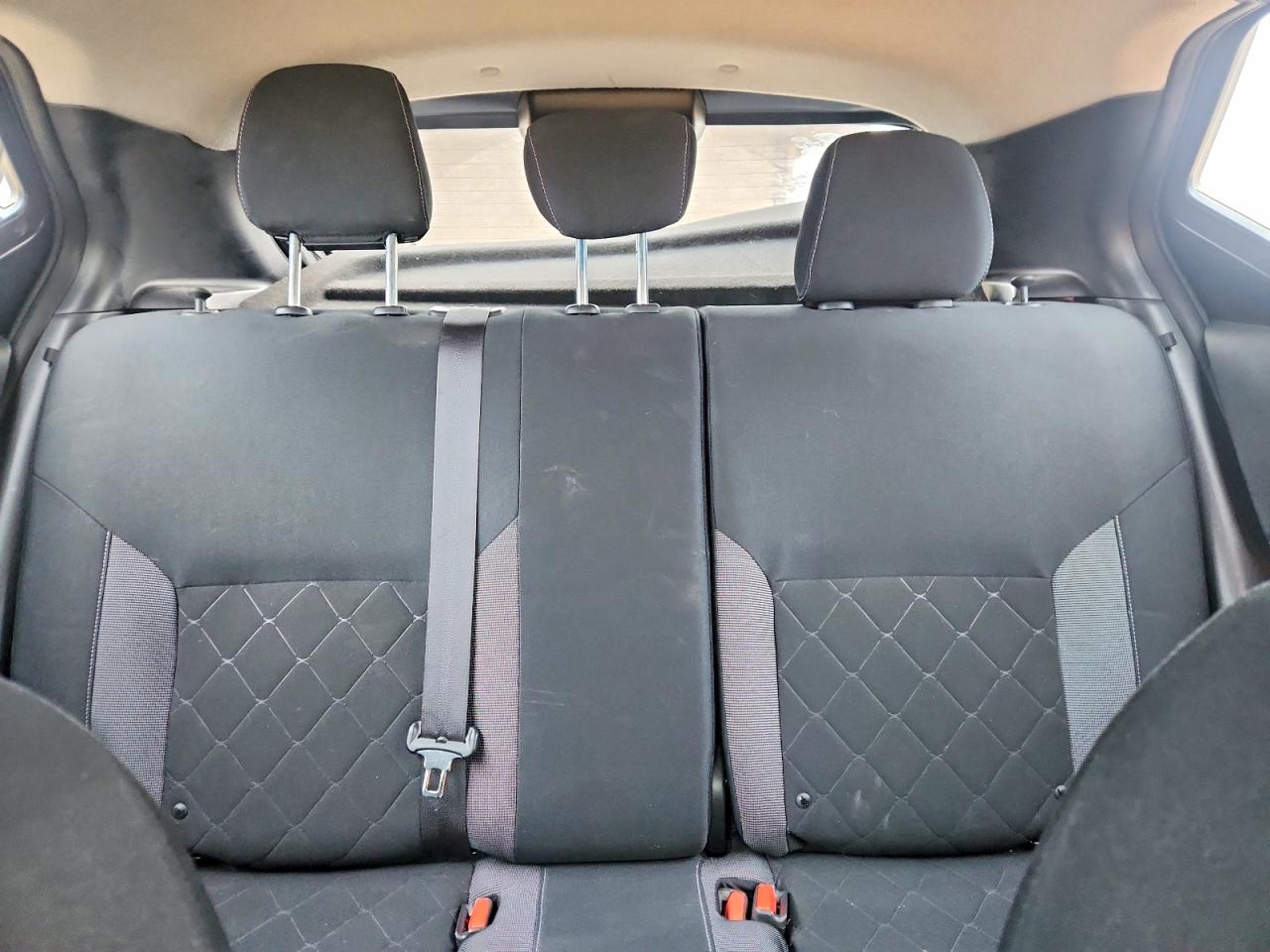 2018 NISSAN KICKS SV photo 28