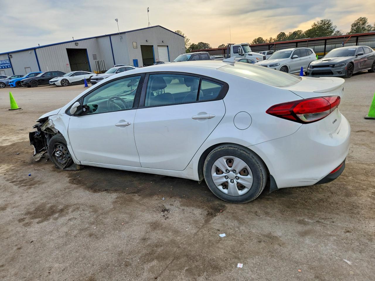 2018 KIA FORTE LX photo 4