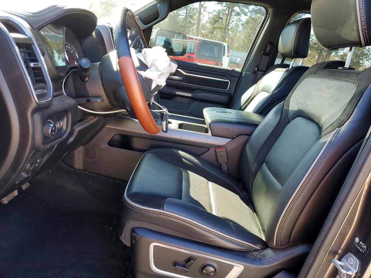 2023 RAM 1500 LARAMIE photo 19