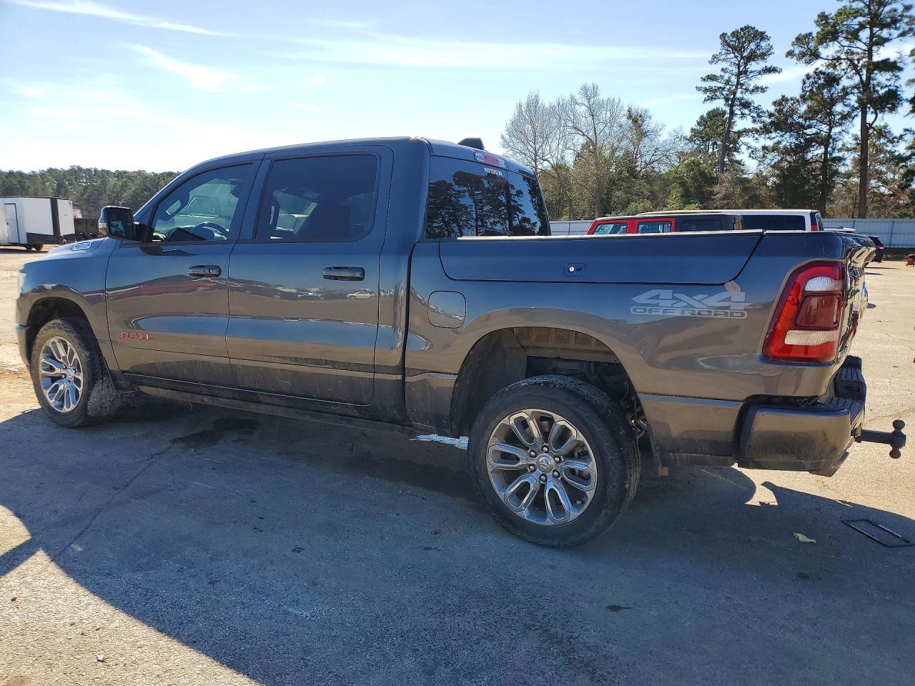2023 RAM 1500 LARAMIE photo 4