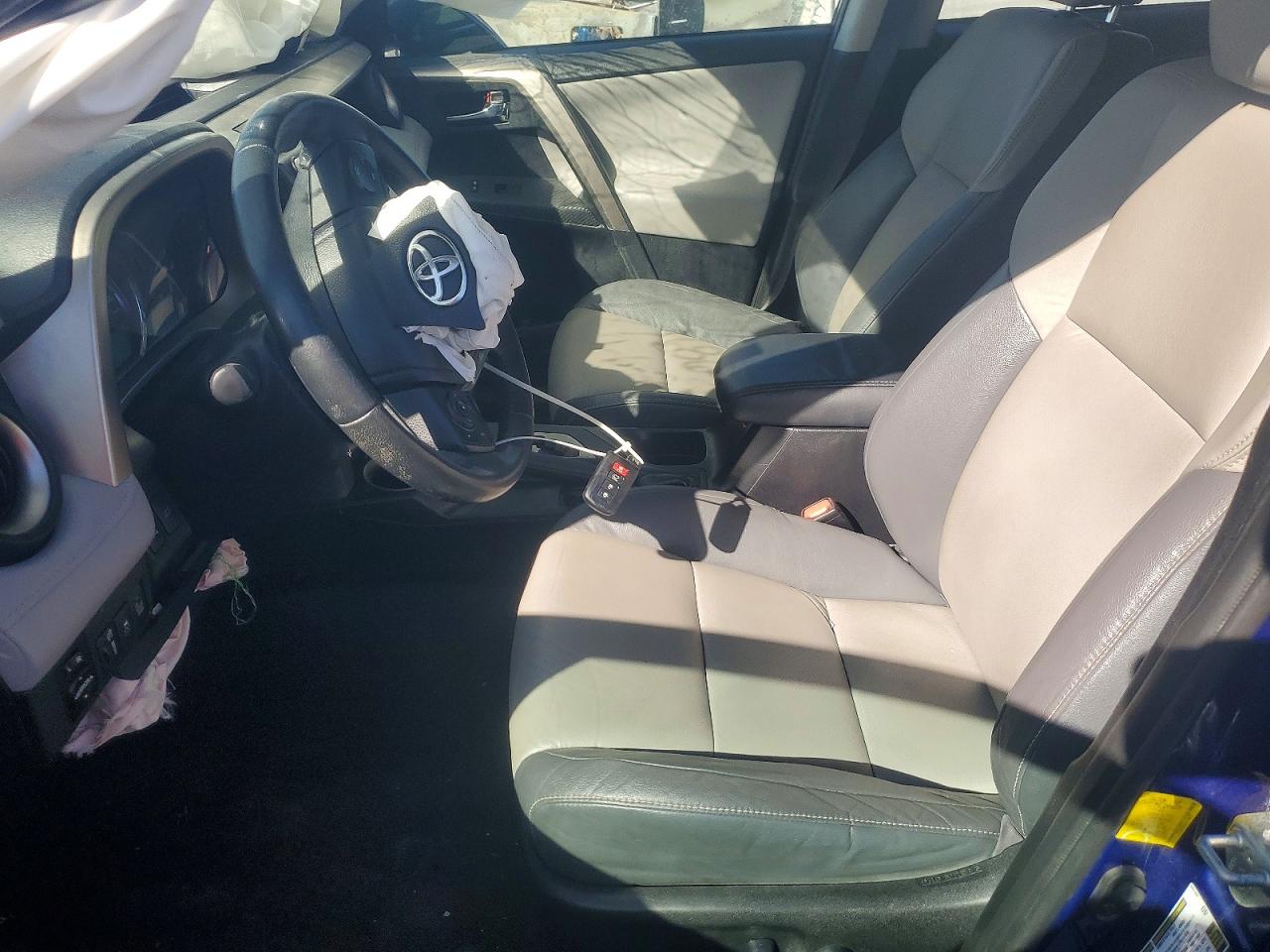 2015 TOYOTA RAV4 LIMITED photo 19