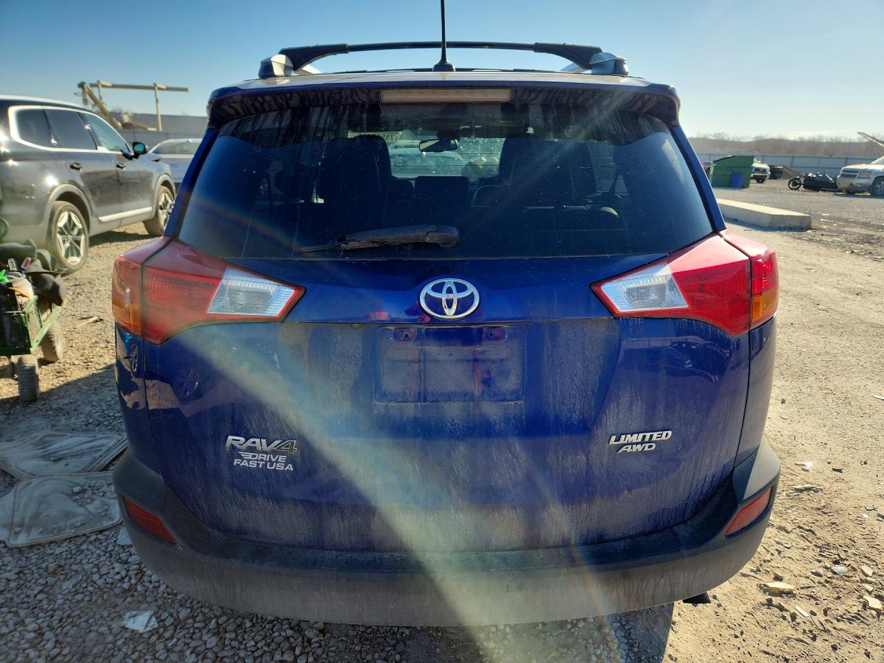2015 TOYOTA RAV4 LIMITED photo 16